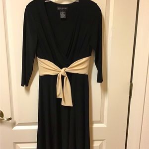 Jones New York, Woman’s black dress with sash belt